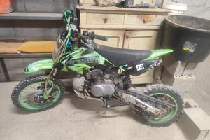 Pit bike 