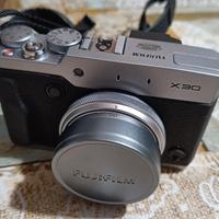 Fotocamera Fujifilm x30 + flash Nissin I40 e altro