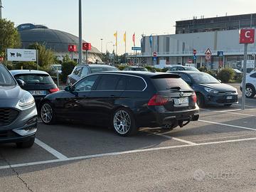 E91 330D