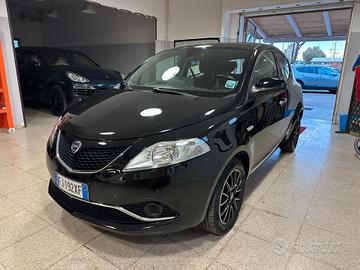 Lancia Ypsilon 1.3 MJT 16V 95 CV 5 porte Unyca