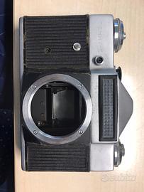 Fotocamera Zenit-E russa anni 70