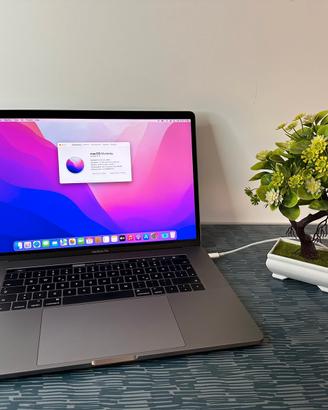 MacBook Pro 15” i7 512GB SSD 16GB RAM Apple Laptop