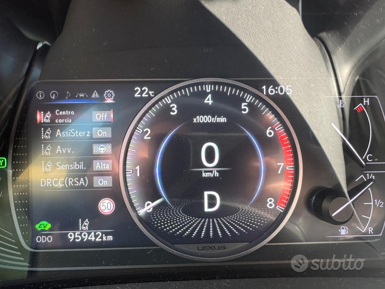 Lexus UX
