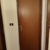 porte usate complete di maniglie e telai