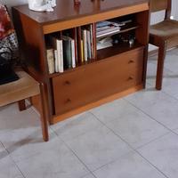 soggiorno in legno noce