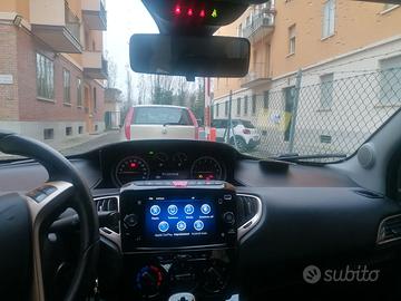 Lancia y Alberta Ferretti  1.0 firefly hybrid