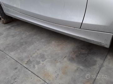 MINIGONNA LATERALE DESTRA BMW Serie 1 Serie (E87)