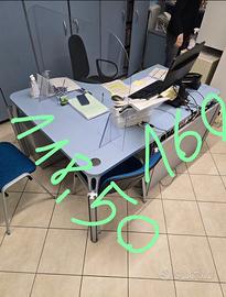 SCRIVANIA AD ANGOLO E ARMADIETTO CON ANTE IN VETRO