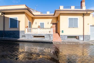 Villetta indipendente Piedimonte Etneo