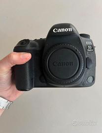 CANON 5D mark IV