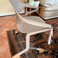 Sedia impilabile Herman Miller
