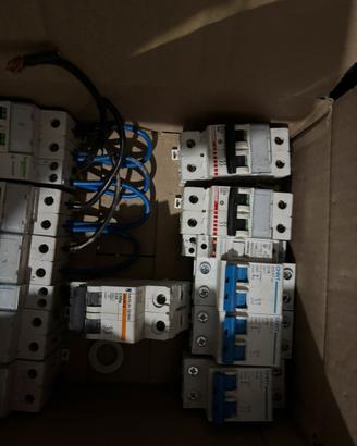 Interruttori magneti termici e differenziali