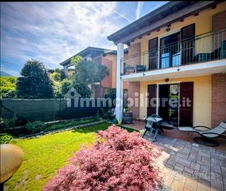 Privato offre villetta schiera
