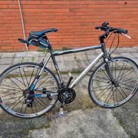 bicicletta pari al nuovo