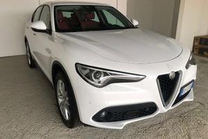Alfa Romeo Stelvio 2.2 Turbodiesel 210 CV AT8 Q4 V