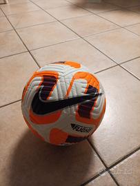 pallone da calcio Nike  flight taglia 5