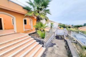 Villa indipendente pedara