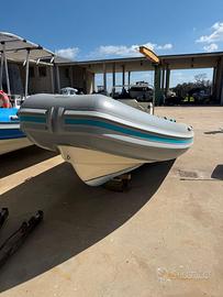 Gommone joker 5 metri rifatto a nuovo