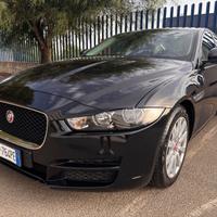 Jaguar XE - 2.0D 180 CV Portfolio