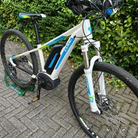 E MTB CUBE