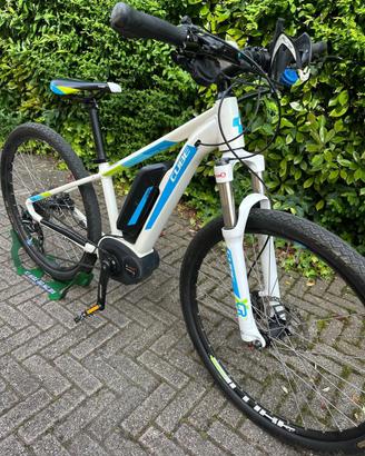 E MTB CUBE