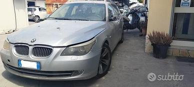 Ricambi BMW 525 D del 2007 motore 306D3