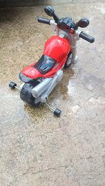 Moto giocattolo