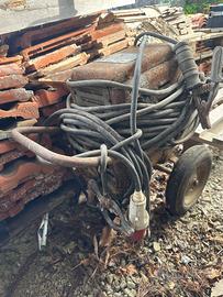 Saldatrice rotativa cea