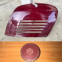 Sportellino + tappo manubrio Vespa 50 R Amaranto