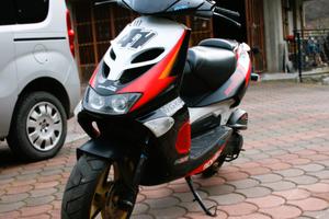 aprilia sr 50 