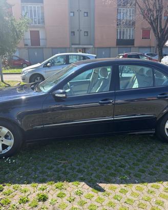 Mercedes e classe 280