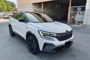 Austral Full Hybrid E-Tech Iconic Esprit Alpine 