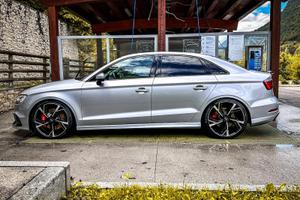 Audi A3 8v sedan quattro 184cv