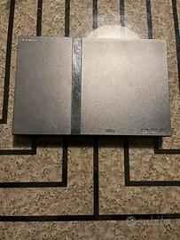 PlayStation 2 Slim modello SCPH-70004 PAL.