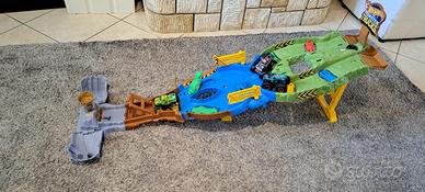 Pista hot wheels monster truck torneo dei titani