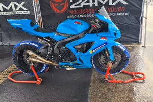 Suzuki GSX750 RR 