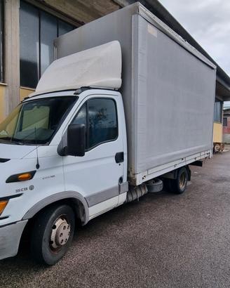 IVECO DAILY  35C13 A  Centinato
