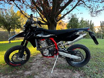 SWM SM500 R-SPECIALE Vatm MOTARD