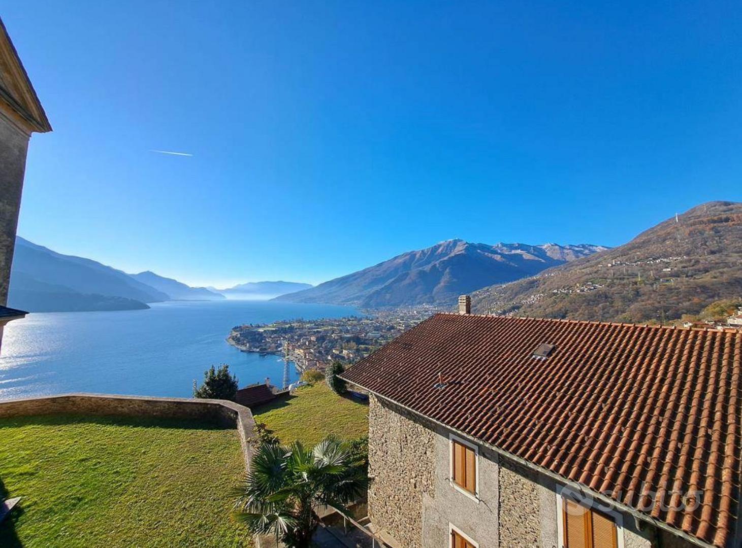 Rustico vista lago con terreno - Altro