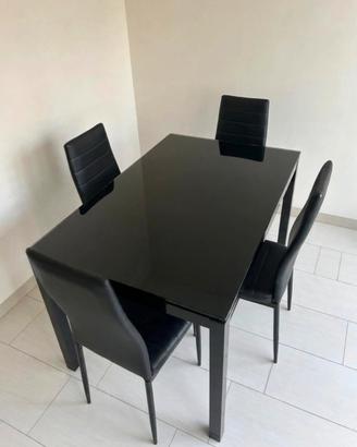 Tavolo nero lucido + 4 sedie
