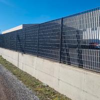 RECINZIONE GRIGLIATO ZINCATO CON PALI DI FISSAGGIO