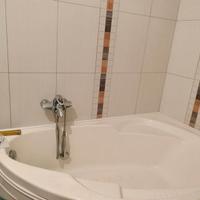 Vasca da bagno angolare in resina