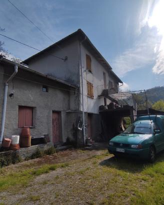 Casa indipendente in campagna con terreno
