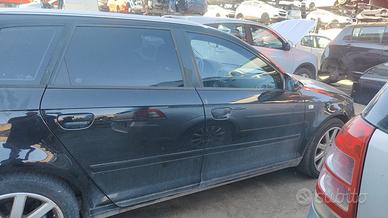AUDI A3 SPORTBACK PORTA POSTERIORE DX