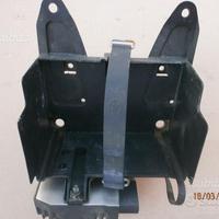 Vano batteria YAMAHA R1 04 05 06 07 08