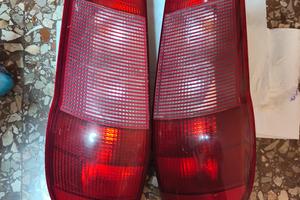 Fari fanali posteriori fiat punto prima serie