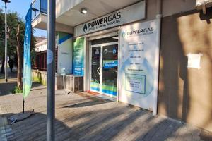 Locale commerciale - via Raffaello Aversa