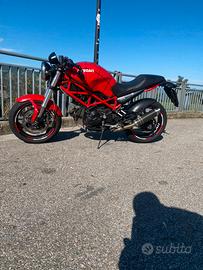 Ducati Monster 695