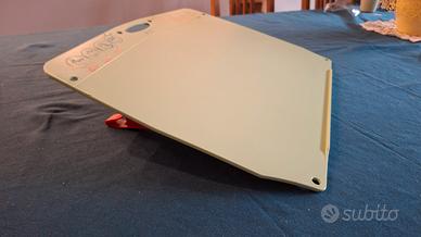 Piano inclinato per scrivere e disegnare