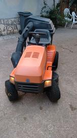trattorino tagliaerba HUSQVUARNA LT130